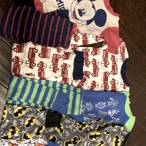 Bundle of five boys pajamas size 4T
